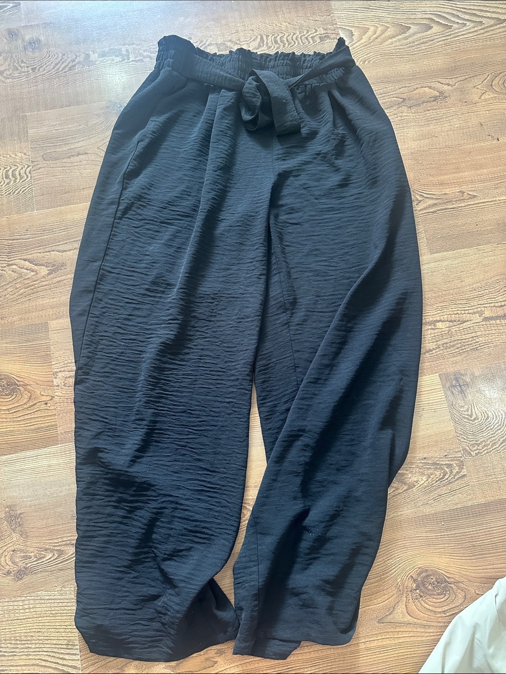 Paperbag style pants